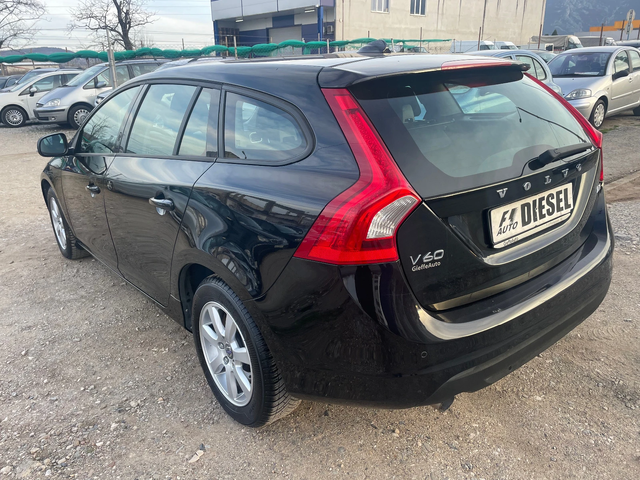 Volvo V60 2.0D3-AVTOMAT - автомобили, коли, обяви за нови и употребявани 8