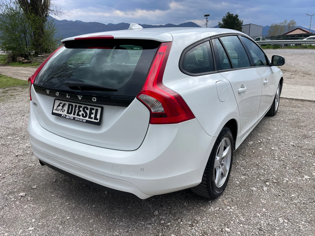 Volvo V60 2.0TDI-150-FEIS-ITALIA - автомобили, коли, обяви за нови и употребявани 8