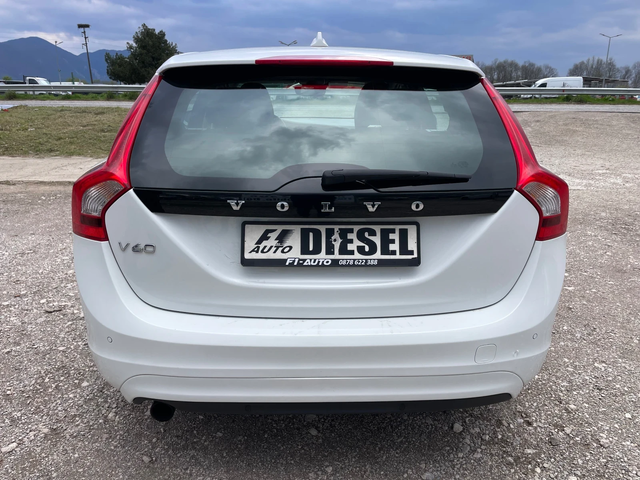 Volvo V60 2.0TDI-150-FEIS-ITALIA - автомобили, коли, обяви за нови и употребявани 9