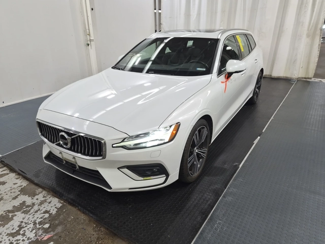 Volvo V60 T6 Inscription AWD - автомобили, коли, обяви за нови и употребявани 0