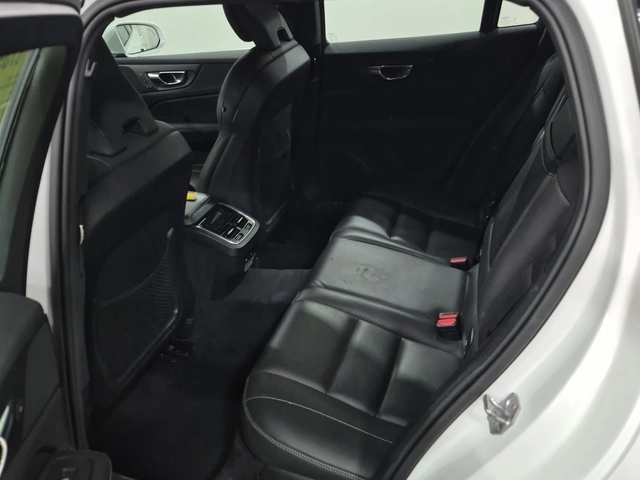Volvo V60 T6 Inscription AWD - автомобили, коли, обяви за нови и употребявани 10