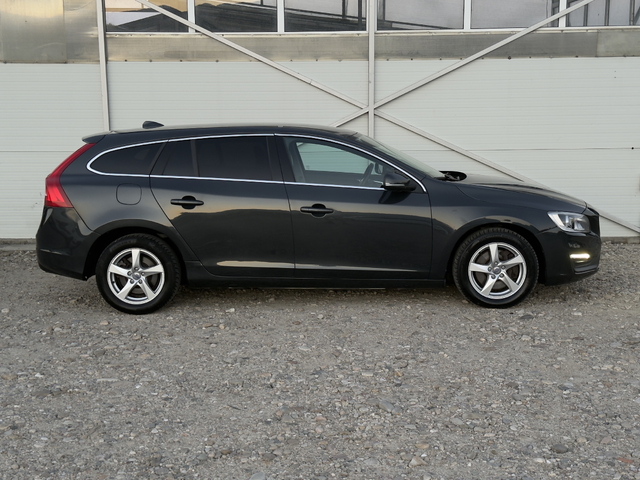 Volvo V60 D5 2.4D AWD/Автомат/Навигация/Собствен лизинг - автомобили, коли, обяви за нови и употребявани 2