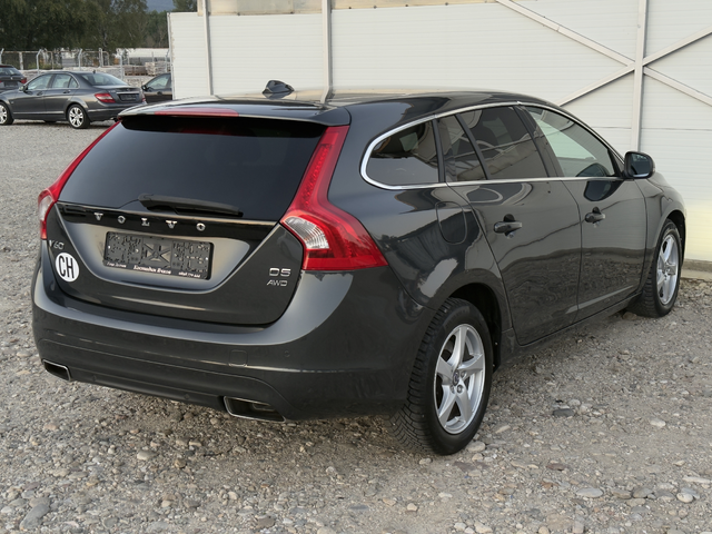 Volvo V60 D5 2.4D AWD/Автомат/Навигация/Собствен лизинг - автомобили, коли, обяви за нови и употребявани 3
