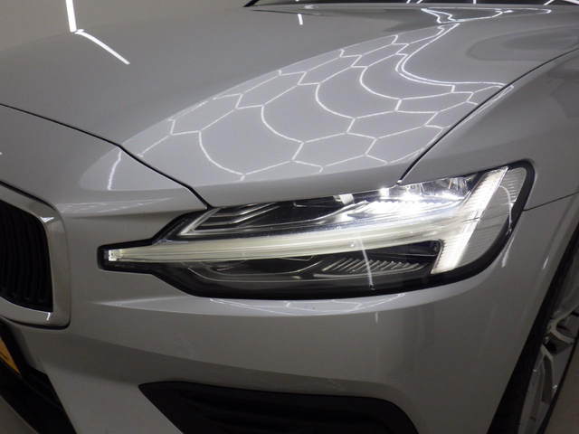 Volvo V60 T4/ Geartronic/ Momentum Pro/ Очакван внос ! - автомобили, коли, обяви за нови и употребявани 3