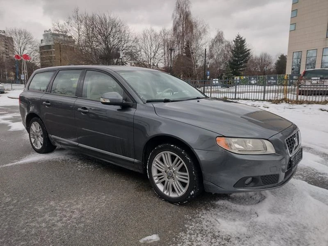 Volvo V70 2, 4 D5 185ps КОЖА - автомобили, коли, обяви за нови и употребявани 0
