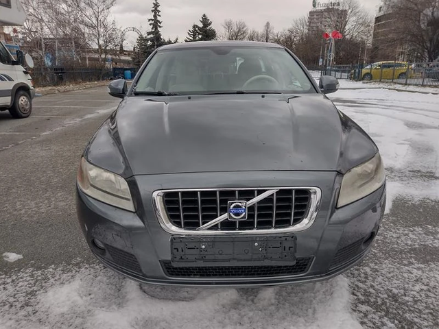 Volvo V70 2, 4 D5 185ps КОЖА - автомобили, коли, обяви за нови и употребявани 2