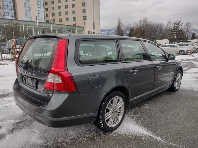 Volvo V70 2, 4 D5 185ps КОЖА - автомобили, коли, обяви за нови и употребявани 4