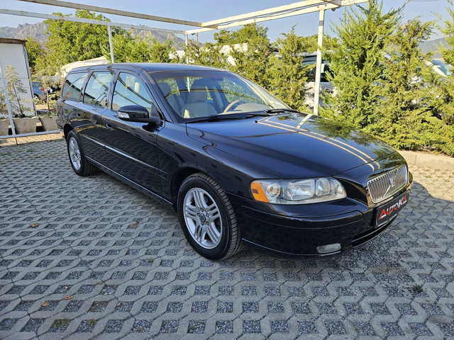 Volvo V70 2.4D-185кс= 6СКОРОСТИ= НАВИГАЦИЯ= КЛИМАТРОНИК - автомобили, коли, обяви за нови и употребявани 1