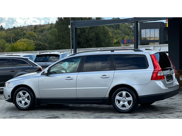 Volvo V70 2.0i* GPL* FACE* TOP* - автомобили, коли, обяви за нови и употребявани 3