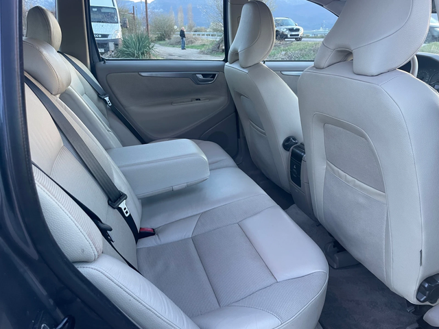 Volvo V70 2.4TDI-185-AVTOMAT-ITALIA - автомобили, коли, обяви за нови и употребявани 6