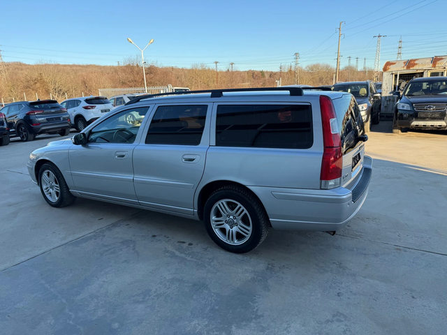 Volvo V70 2.4i 140k.c * Bi-Fuel* UNIKAT* - автомобили, коли, обяви за нови и употребявани 4
