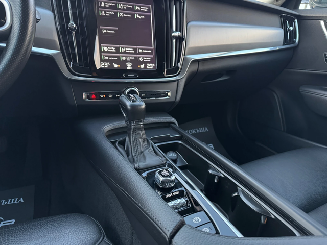 Volvo V90 2.0D-D5-4х4-LED-CAMERA-BLIND SPOT-LANE ASSIST-TOP - автомобили, коли, обяви за нови и употребявани 11