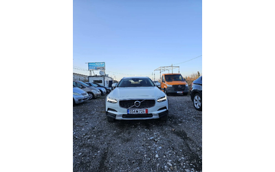 volvo-v90-cross-country - 2