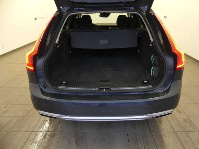 Volvo V90 Cross Country D5 AWD - автомобили, коли, обяви за нови и употребявани 4