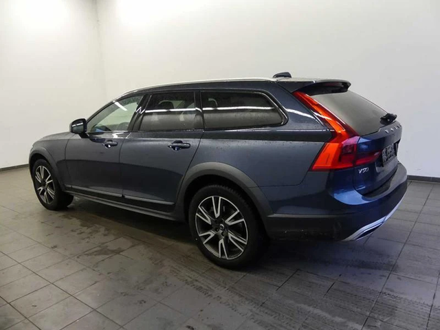 Volvo V90 Cross Country D5 AWD - автомобили, коли, обяви за нови и употребявани 5