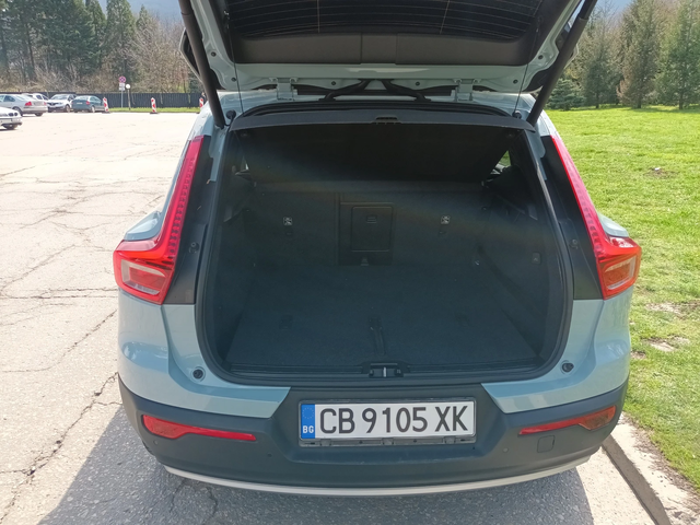 Volvo XC40 AWD/KEYLESS/360 КАМЕРА - автомобили, коли, обяви за нови и употребявани 15