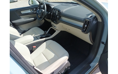 Volvo XC40 AWD/KEYLESS/360 КАМЕРА - автомобили, коли, обяви за нови и употребявани 7