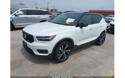 volvo-xc40 - 2