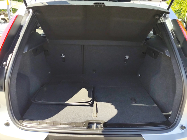 Volvo XC40 2.0D* FULL-LED* NAVI* EURO 6D* - автомобили, коли, обяви за нови и употребявани 10