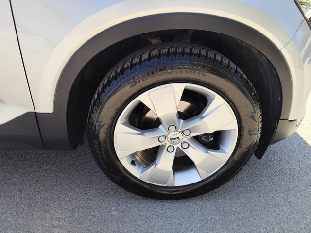 Volvo XC40 2.0D* FULL-LED* NAVI* EURO 6D* - автомобили, коли, обяви за нови и употребявани 13