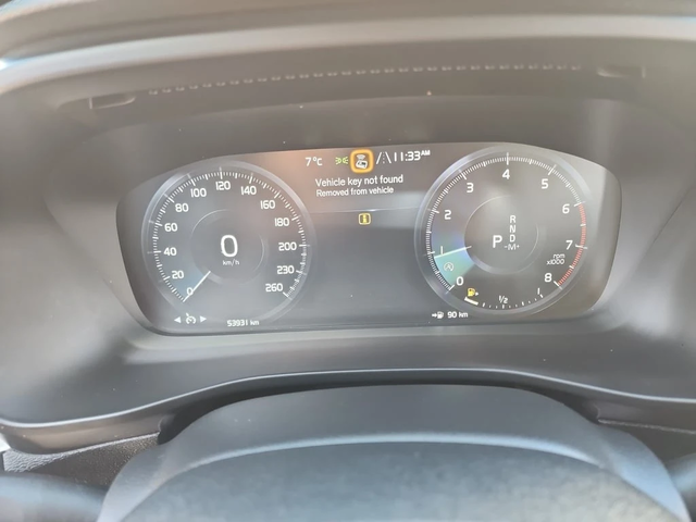 Volvo XC40 * T4 AWD Momentum * CARFAX * ЦЕНА ДО БГ - автомобили, коли, обяви за нови и употребявани 7