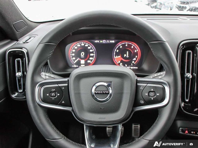 Volvo XC40 * R Design * CARFAX * ЦЕНА ДО БГ - автомобили, коли, обяви за нови и употребявани 10