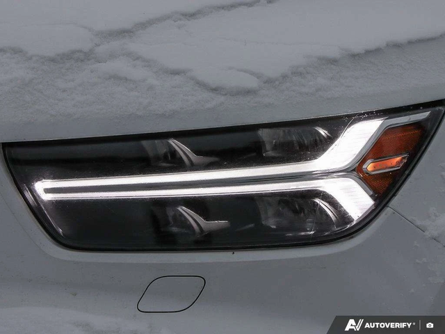 Volvo XC40 * R Design * CARFAX * ЦЕНА ДО БГ - автомобили, коли, обяви за нови и употребявани 2