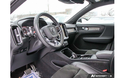 Volvo XC40 * R Design * CARFAX * ЦЕНА ДО БГ - автомобили, коли, обяви за нови и употребявани 9