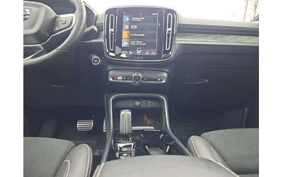 Volvo XC40 * R Design * CARFAX * ЦЕНА ДО БГ - автомобили, коли, обяви за нови и употребявани 11