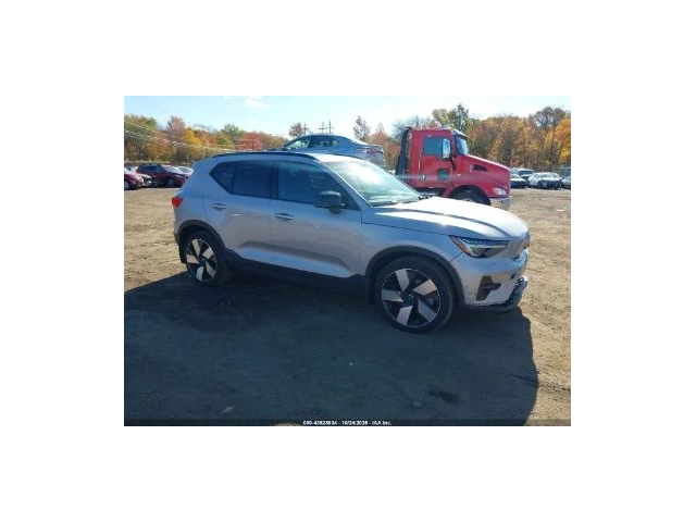 Volvo XC40 RECHARGE PURE ELECTRIC TWIN ULTIMATE - автомобили, коли, обяви за нови и употребявани 1