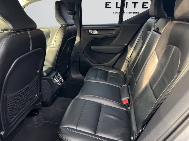 Volvo XC40 B5 Core AWD - автомобили, коли, обяви за нови и употребявани 15