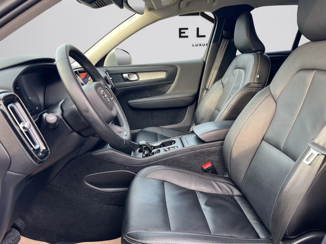 Volvo XC40 B5 Core AWD - автомобили, коли, обяви за нови и употребявани 9