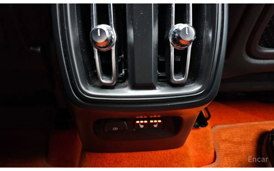 Volvo XC40 * T4* R-DESIGN* КОЖА* ПОДГРЕВ* TOP* - автомобили, коли, обяви за нови и употребявани 15