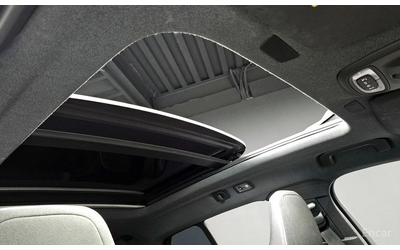 Volvo XC40 * T4* R-DESIGN* КОЖА* ПОДГРЕВ* TOP* - автомобили, коли, обяви за нови и употребявани 16