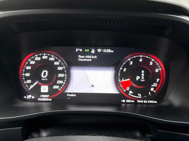 Volvo XC40 T5 AWD/ПАНОРАМА/360 КАМЕРИ - автомобили, коли, обяви за нови и употребявани 7