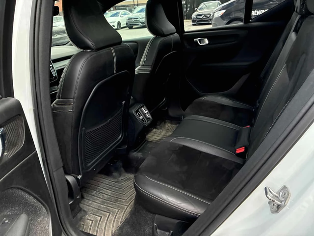 Volvo XC40 | R Design | ДВА КЛЮЧА | ПАНОРАМА | ПОДГРЕВ | - автомобили, коли, обяви за нови и употребявани 12