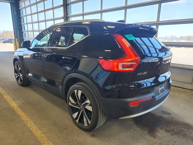 Volvo XC40 PLUS BRIGHT THEME| ПАМЕТ| ПАНОРАМА| 2 КЛЮЧА| - автомобили, коли, обяви за нови и употребявани 3