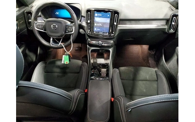 Volvo XC40 RECHARGE ULTIMATE AWD - автомобили, коли, обяви за нови и употребявани 7