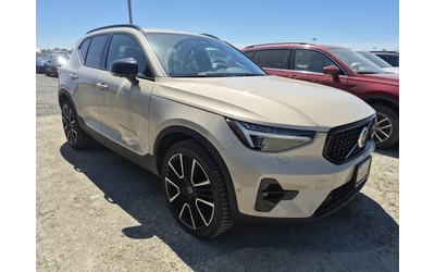 Volvo XC40 2025 Volvo XC40 ULTRA DARK THEME - автомобили, коли, обяви за нови и употребявани 1