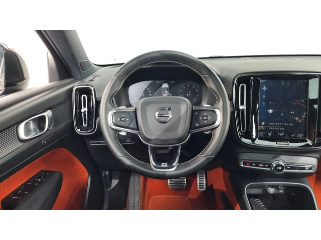 Volvo XC40 2018* R-DESIGN* DISTRONIK* DIGITAL* PANO* КРАЙНА Ц - автомобили, коли, обяви за нови и употребявани 4