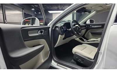 Volvo XC40 B4* ULTRA BRIGHT* 360* PANORAMA* ПОДГРЕВ* - автомобили, коли, обяви за нови и употребявани 8