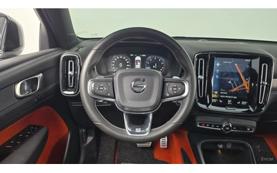 Volvo XC40 T4* R-Design* КОЖА* ПОДГРЕВ* ПАНО* КАМЕРА* - автомобили, коли, обяви за нови и употребявани 11