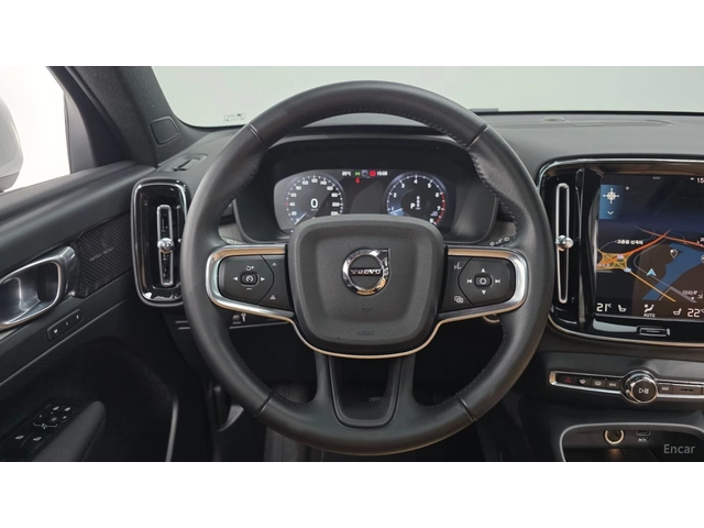 Volvo XC40 B4 Inscription* КОЖА* НАВИ* ПАНО* 360 - автомобили, коли, обяви за нови и употребявани 12