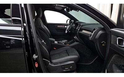 Volvo XC40 B4 Black Edition* КОЖА* НАВИ* ПАНО* 360 - автомобили, коли, обяви за нови и употребявани 8