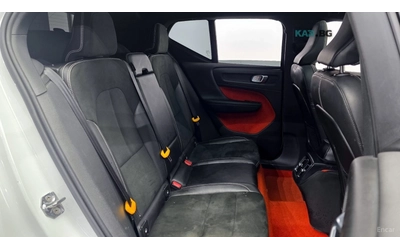 Volvo XC40 T4* R-Design* ПОДГРЕВ* ДИСТРОНИК* КАМЕРА* - автомобили, коли, обяви за нови и употребявани 9
