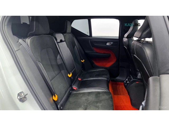 Volvo XC40 T4* R-Design* ПОДГРЕВ* ДИСТРОНИК* КАМЕРА* - автомобили, коли, обяви за нови и употребявани 9