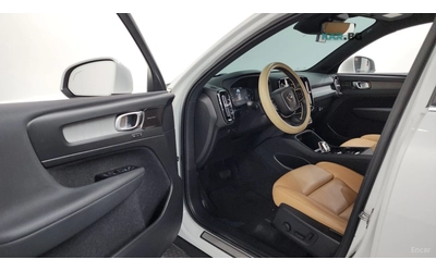Volvo XC40 B4 Inscription* КОЖА* НАВИ* ПАНО - автомобили, коли, обяви за нови и употребявани 7