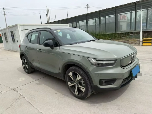 Volvo XC40 | ПАНОРАМА | ЗАДНА КАМЕРА | KEYLESS | - автомобили, коли, обяви за нови и употребявани 2