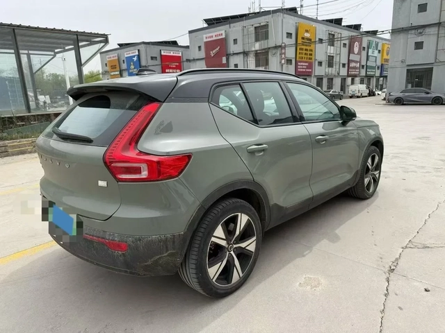 Volvo XC40 | ПАНОРАМА | ЗАДНА КАМЕРА | KEYLESS | - автомобили, коли, обяви за нови и употребявани 3