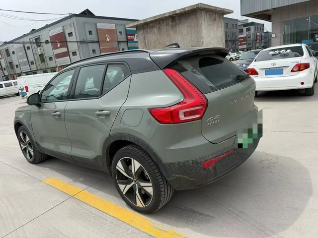 Volvo XC40 | ПАНОРАМА | ЗАДНА КАМЕРА | KEYLESS | - автомобили, коли, обяви за нови и употребявани 4